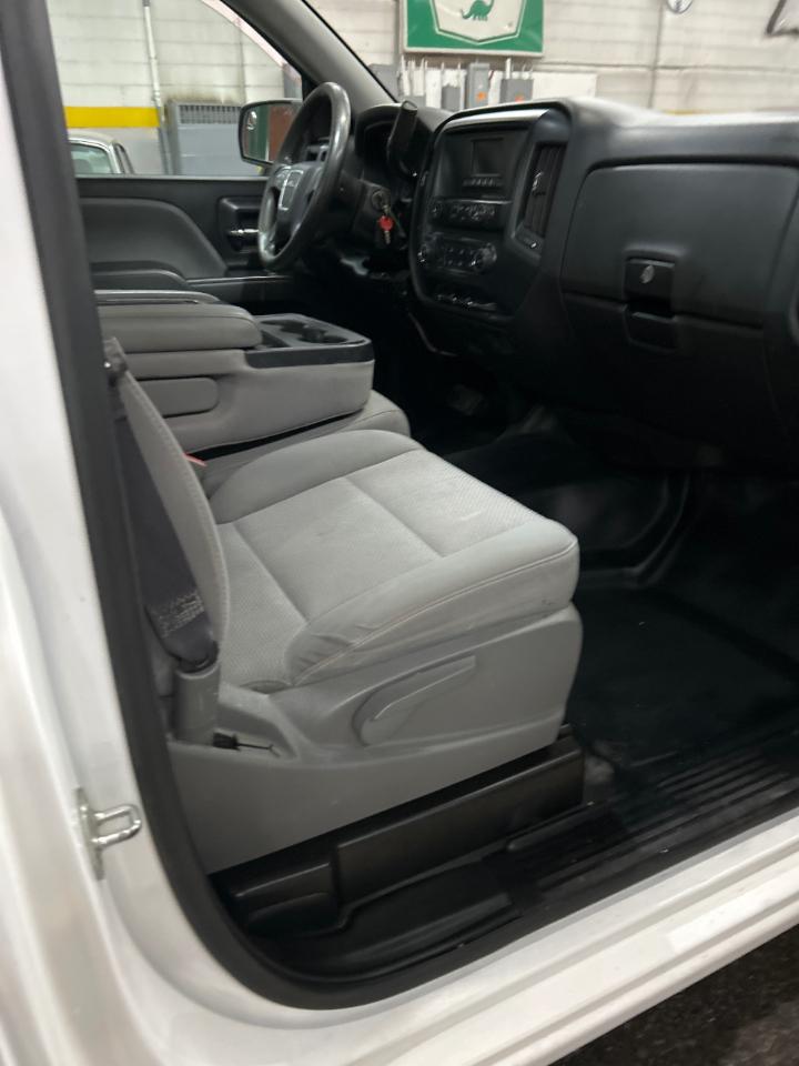 GMC Sierra 1500 Base Long Box 2WD 2017