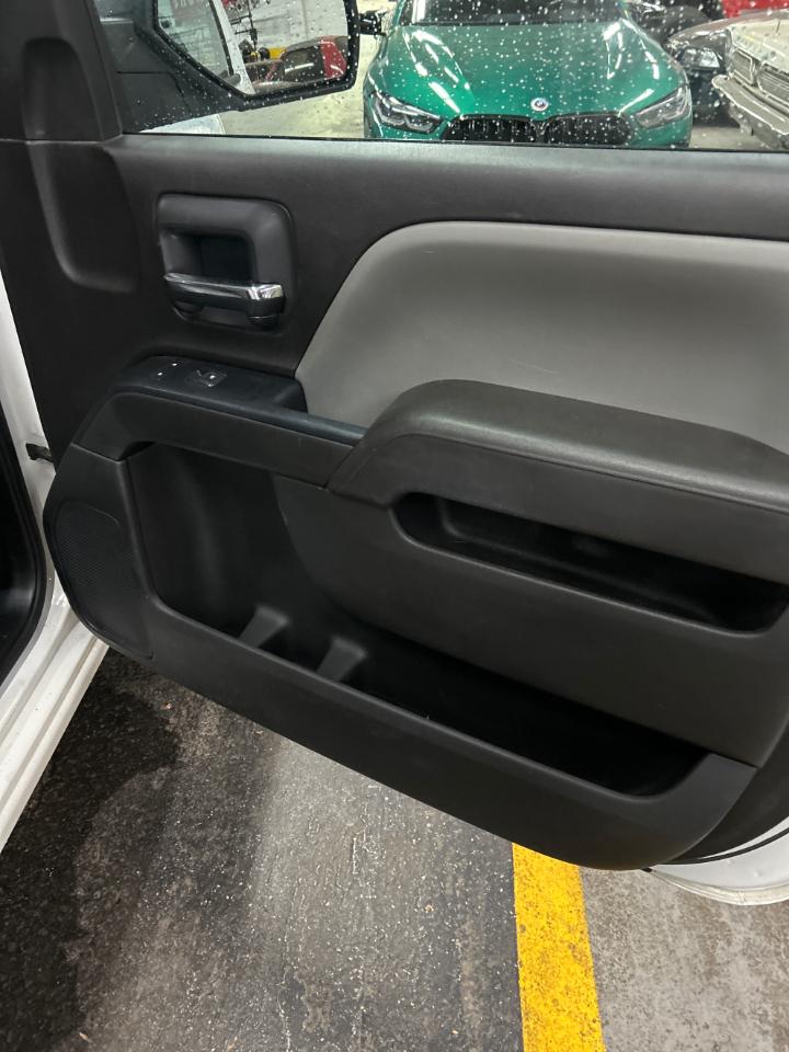 GMC Sierra 1500 Base Long Box 2WD 2017