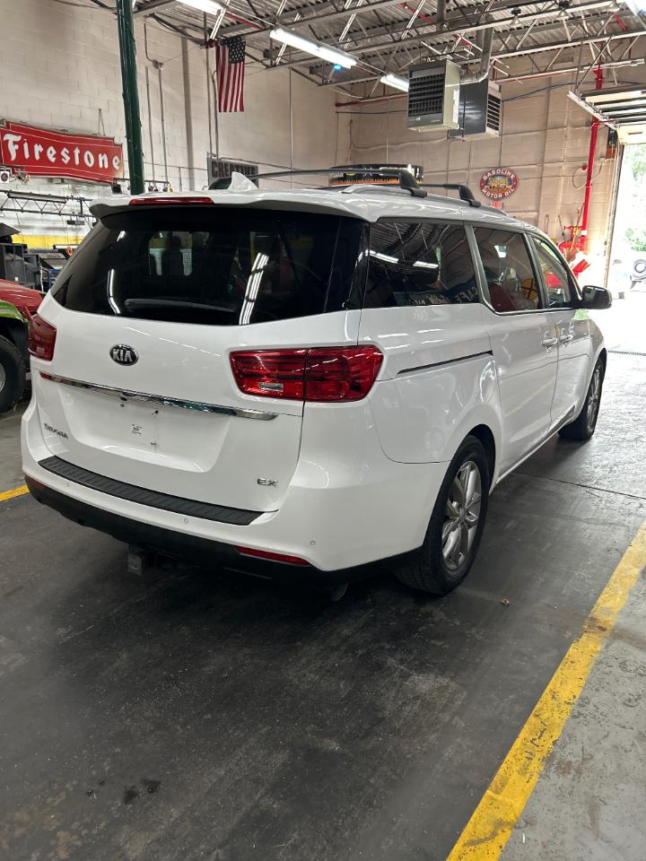 Kia Sedona EX FWD 2019