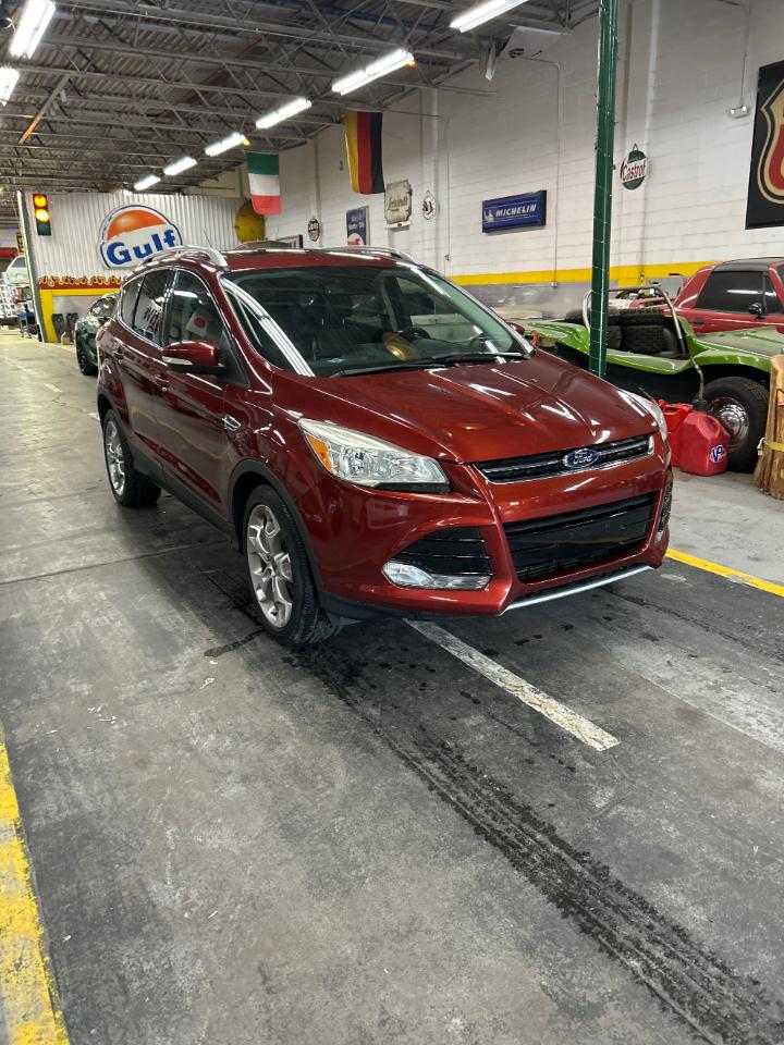 Ford Escape Titanium 4WD 2016
