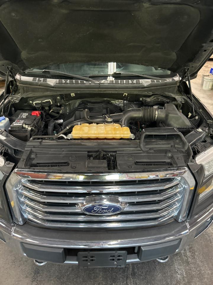 Ford F-150 4WD SuperCrew 145" XLT 2017