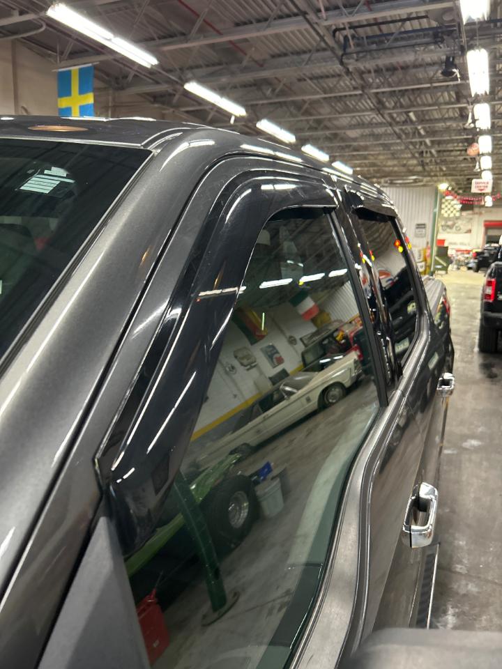 Ford F-150 4WD SuperCrew 145" XLT 2017