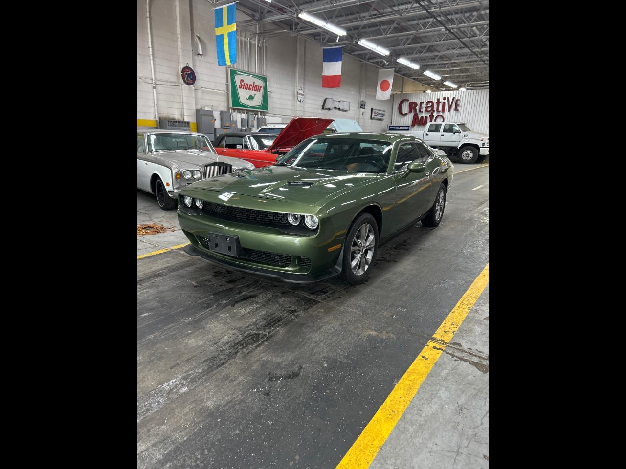 Dodge Challenger SXT AWD 2021
