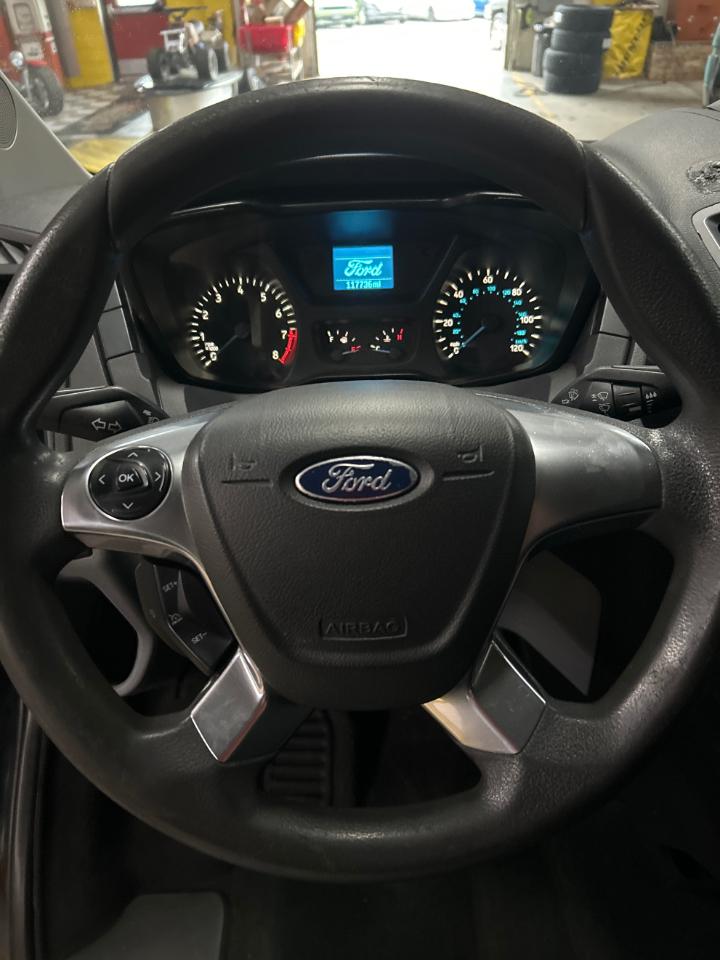 Ford Transit 150 Wagon Low Roof XL w/Sliding Pass. 130-in. WB 2017