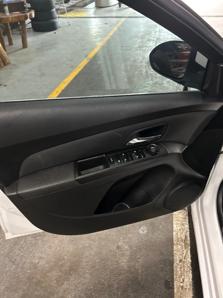 Chevrolet Cruze 2LT Auto 2015