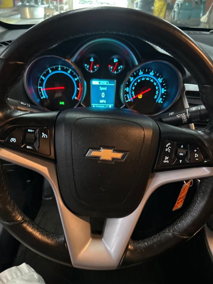 Chevrolet Cruze 2LT Auto 2015