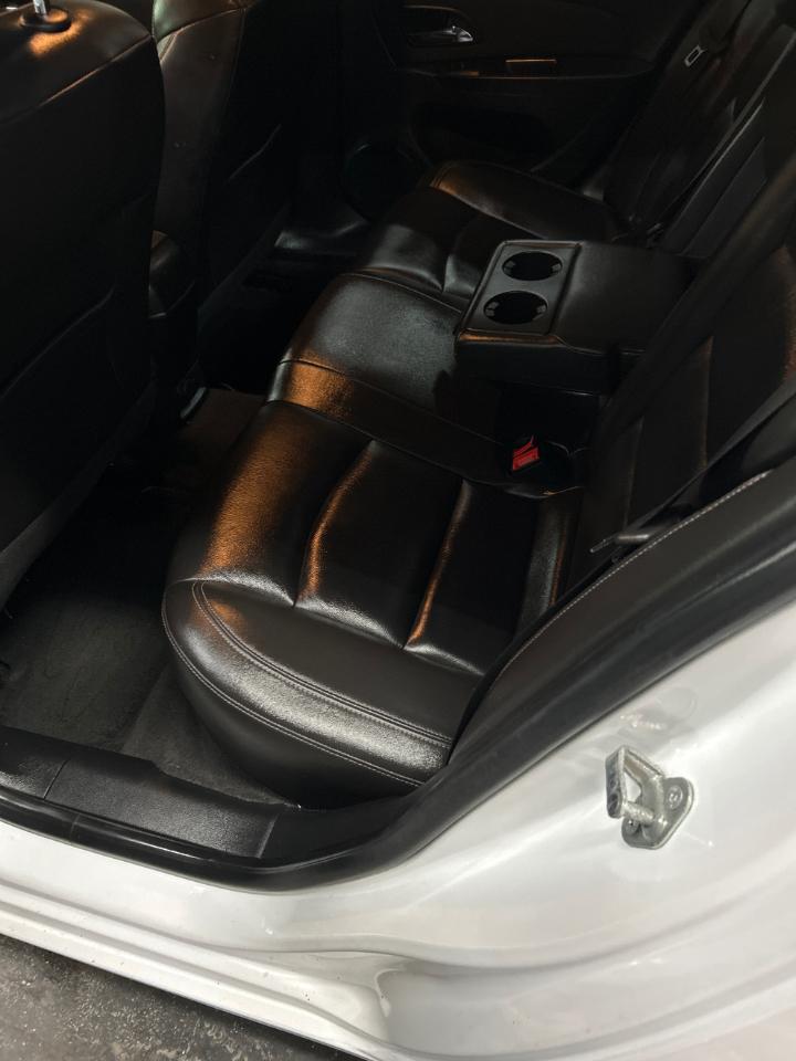 Chevrolet Cruze 2LT Auto 2015