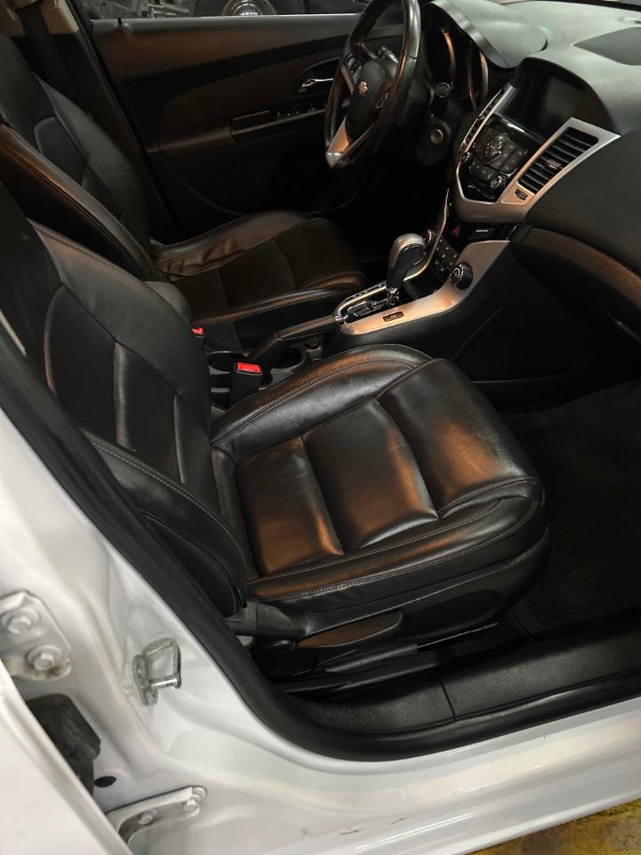 Chevrolet Cruze 2LT Auto 2015