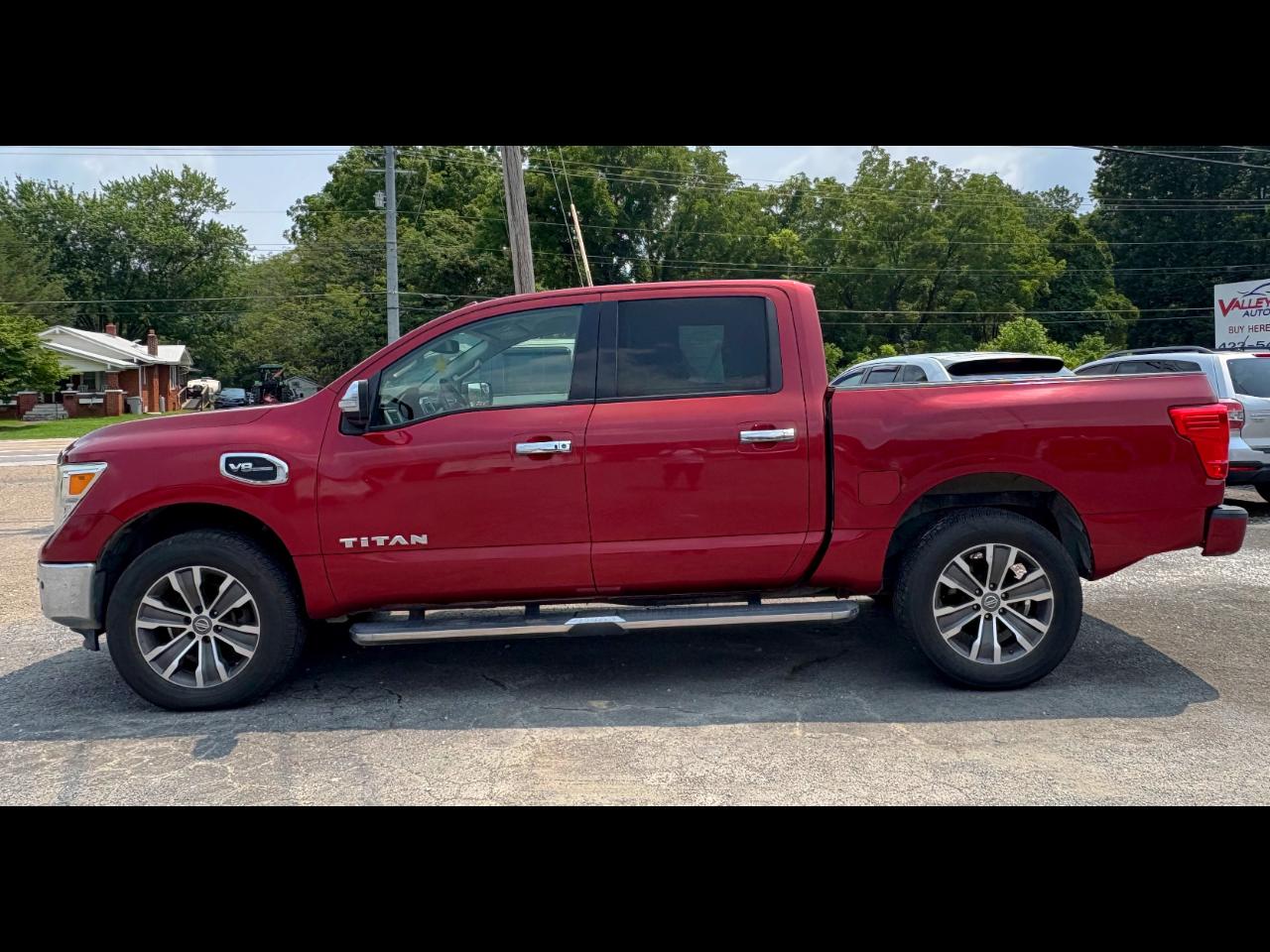 Nissan Titan Platinum Reserve Crew Cab 4WD 2017