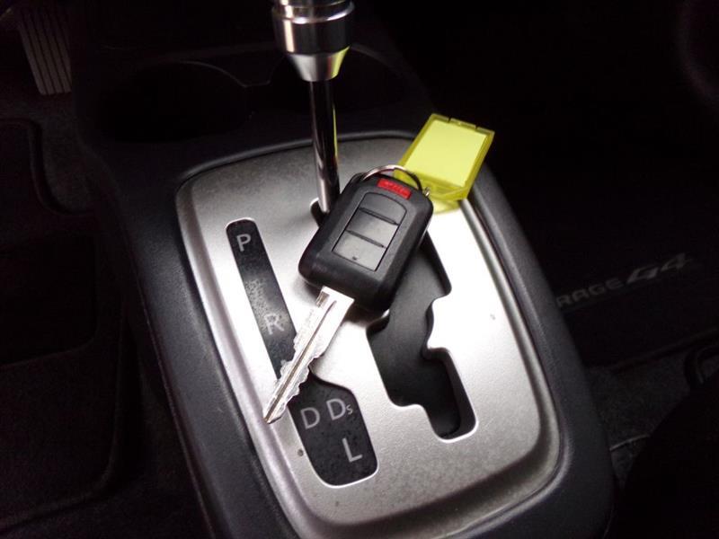 Mitsubishi Mirage G4 ES 2024 Mitsubishi Mirage G4 ES 2024