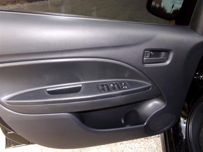 Mitsubishi Mirage G4 ES 2024 Mitsubishi Mirage G4 ES 2024