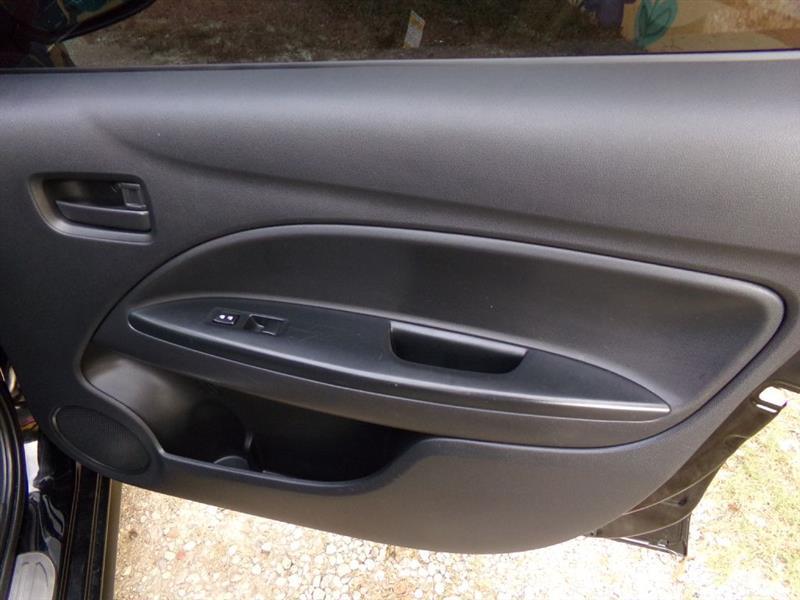Mitsubishi Mirage G4 ES 2024