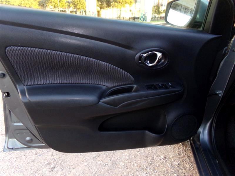 Nissan Versa 1.6 SV Sedan 2019 Nissan Versa 1.6 SV Sedan 2019