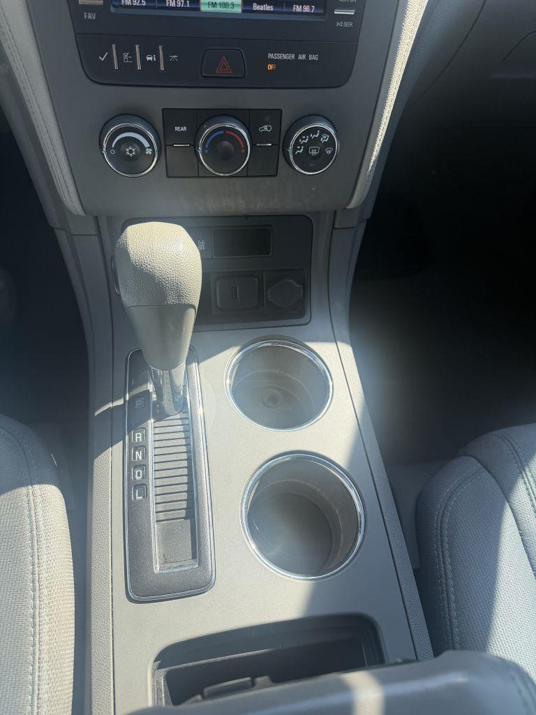 Chevrolet Traverse LS FWD w/PDC 2017