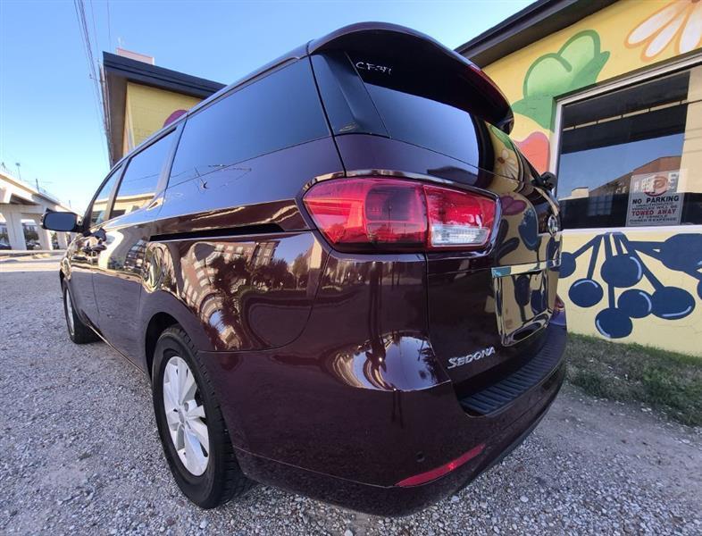 2016 Kia Sedona LX