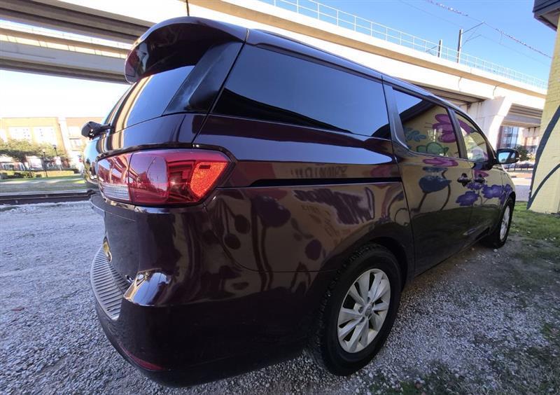 Kia Sedona LX 2016