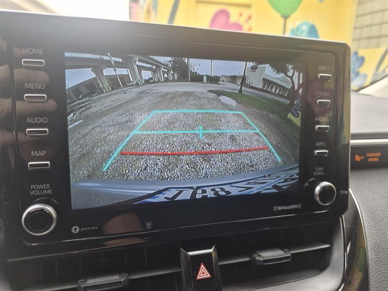 Toyota Corolla LE 2021