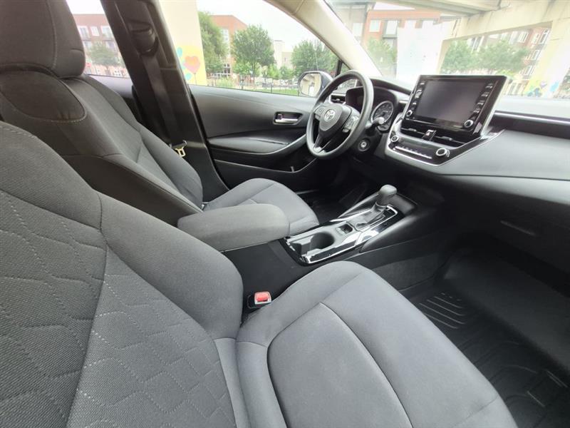 Toyota Corolla LE 2021