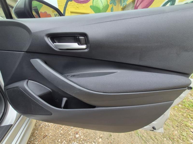 Toyota Corolla LE 2021