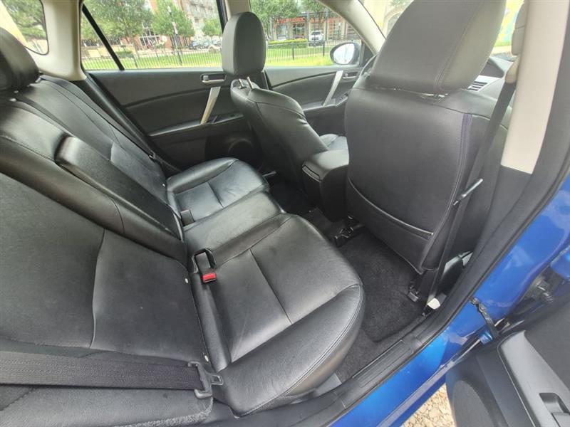 Mazda MAZDA3 I Grand Touring 5-Door 2012