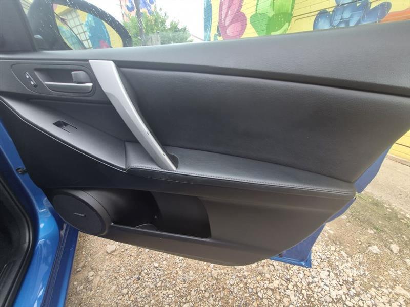 Mazda MAZDA3 I Grand Touring 5-Door 2012