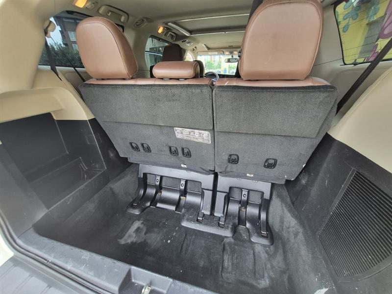 Toyota Sienna Limited Premium 7-Passenger 2017