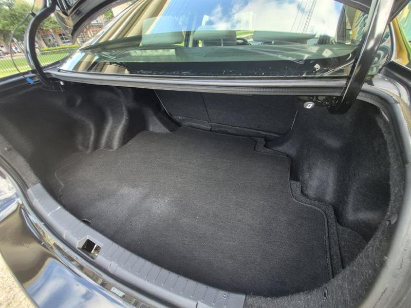 Toyota Corolla S 5-Speed MT 2012
