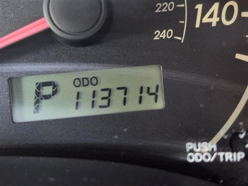 Toyota Corolla S 5-Speed MT 2012