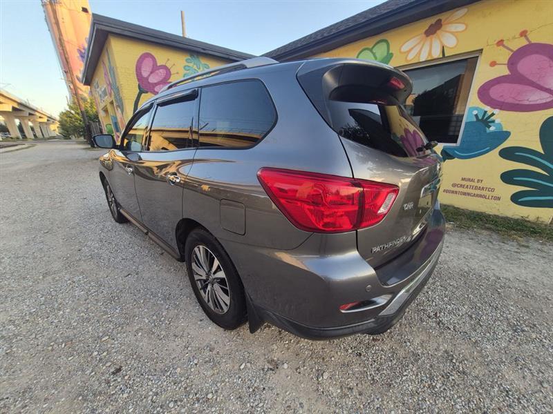 Nissan Pathfinder S 2WD 2019