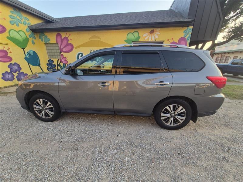 Nissan Pathfinder S 2WD 2019