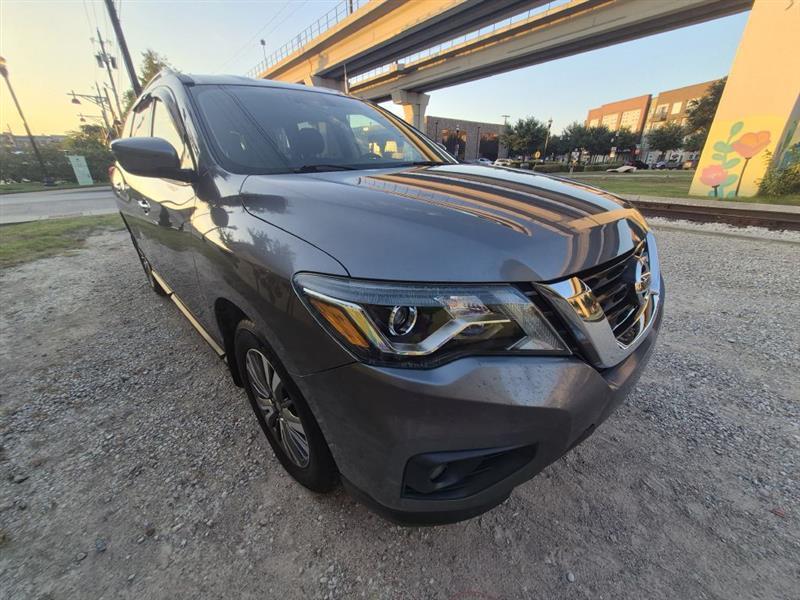 Nissan Pathfinder S 2WD 2019