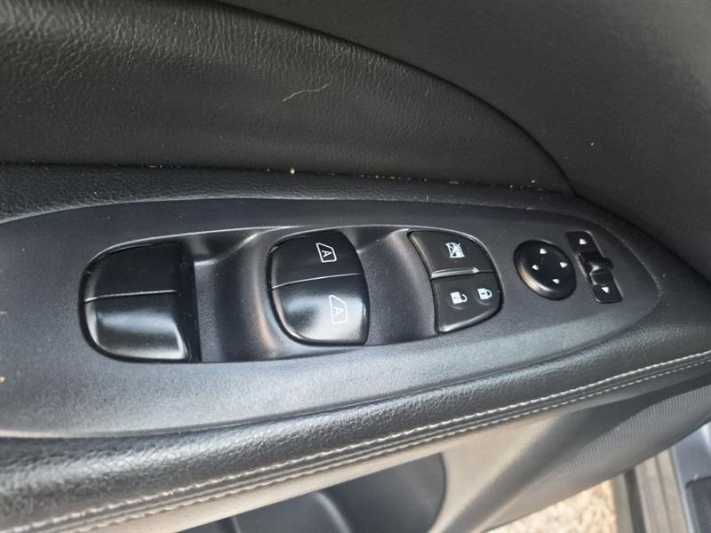 Nissan Pathfinder S 2WD 2019