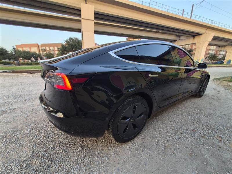 Tesla Model 3 Mid Range 2019