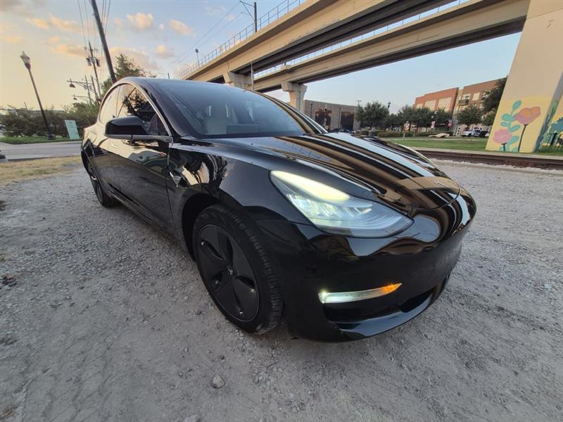 Tesla Model 3 Mid Range 2019