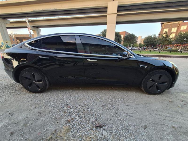 Tesla Model 3 Mid Range 2019