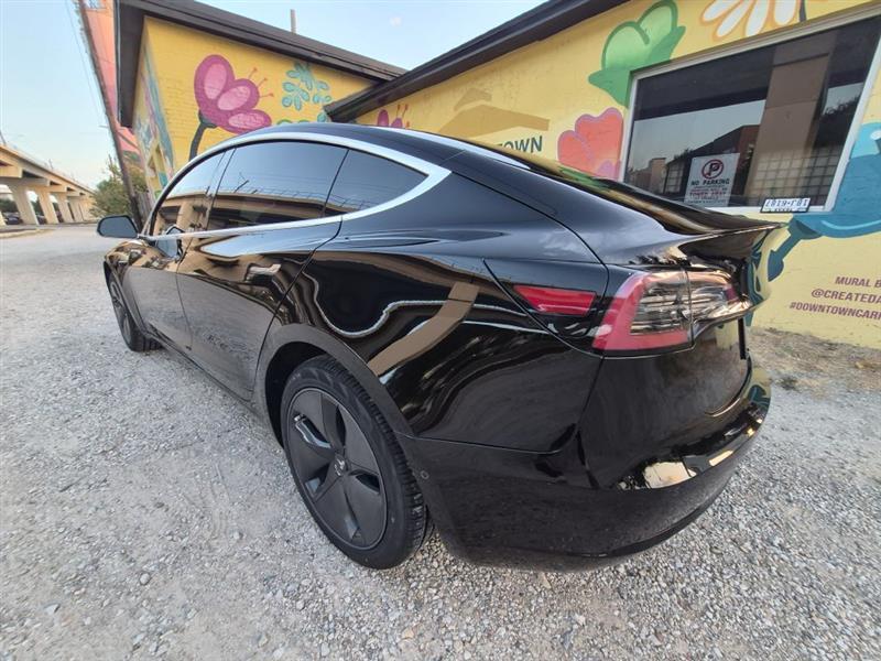 Tesla Model 3 Mid Range 2019