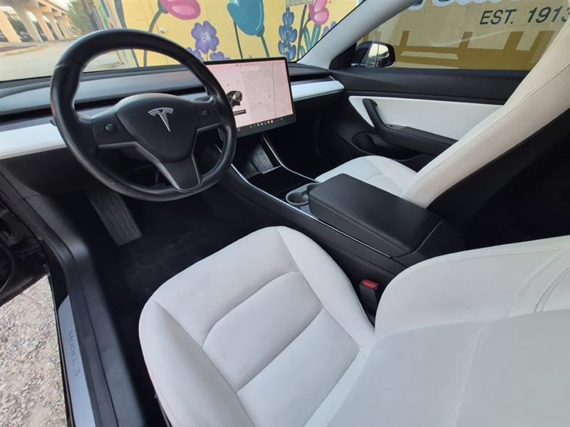 Tesla Model 3 Mid Range 2019