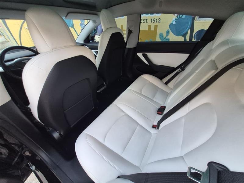 Tesla Model 3 Mid Range 2019