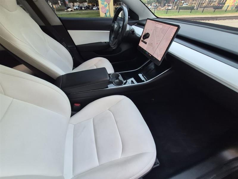 Tesla Model 3 Mid Range 2019