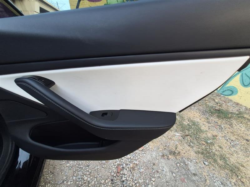 Tesla Model 3 Mid Range 2019