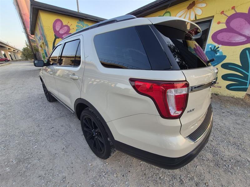 Ford Explorer XLT FWD 2018