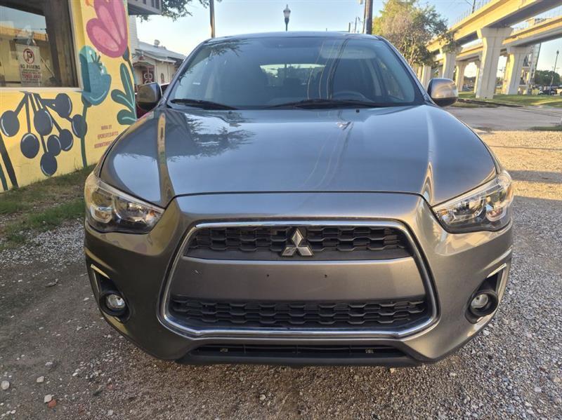 Mitsubishi Outlander Sport SE 2WD 2014