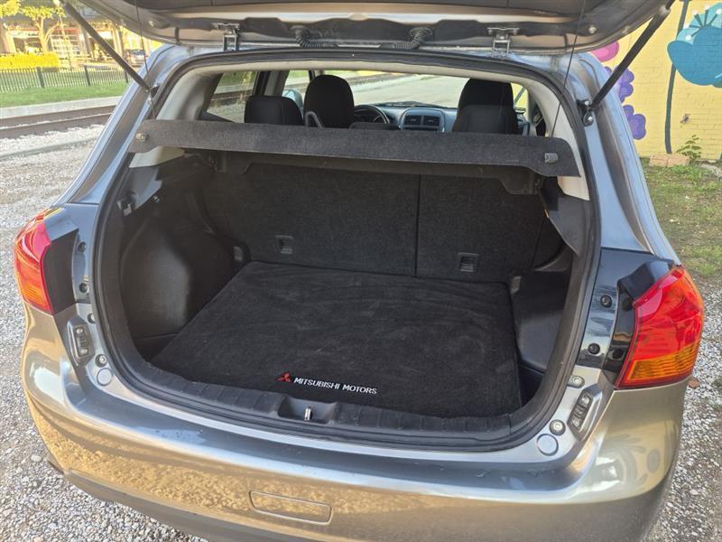 Mitsubishi Outlander Sport SE 2WD 2014