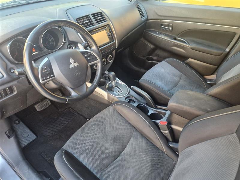 Mitsubishi Outlander Sport SE 2WD 2014