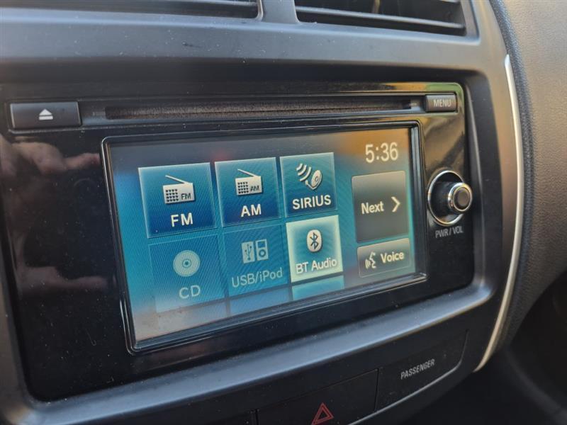 Mitsubishi Outlander Sport SE 2WD 2014