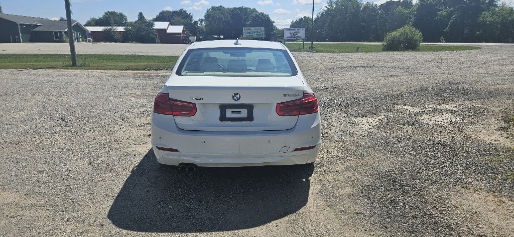 BMW 3-Series 328i xDrive Sedan 2014