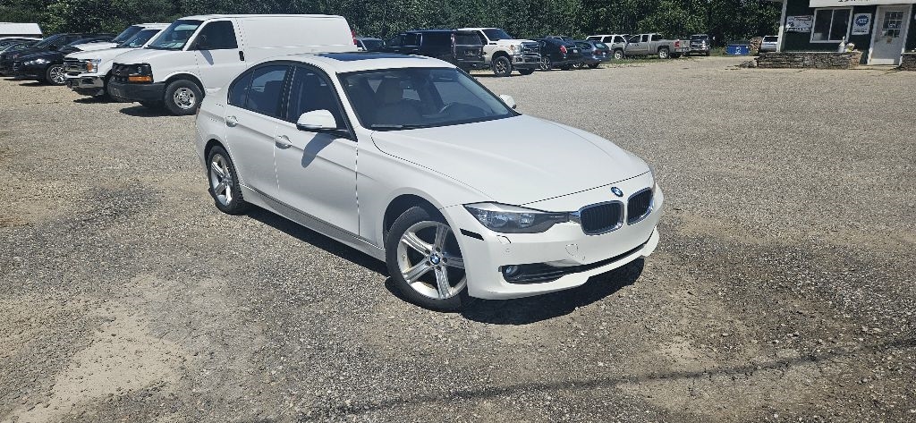 BMW 3-Series 328i xDrive Sedan 2014