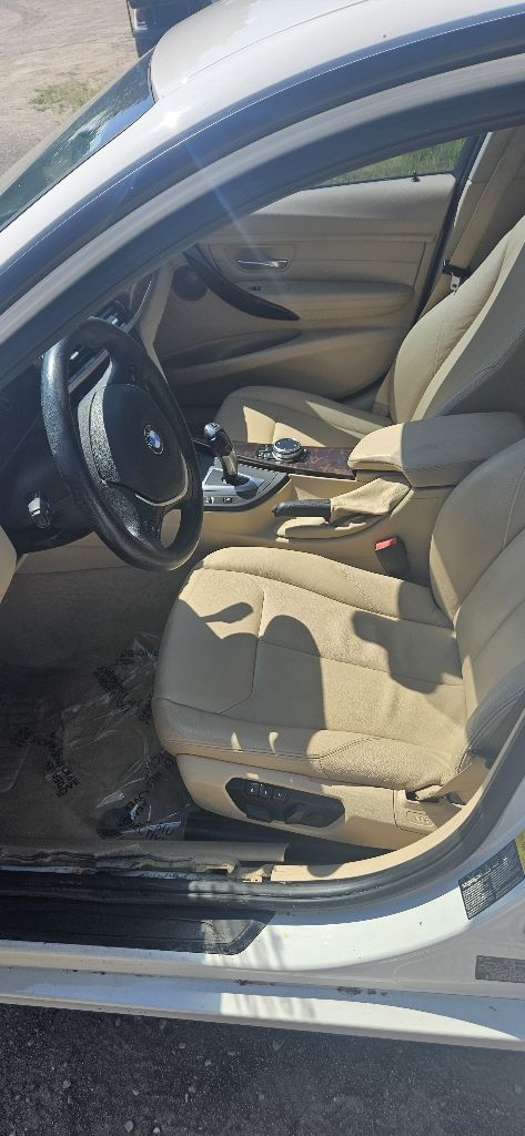 BMW 3-Series 328i xDrive Sedan 2014