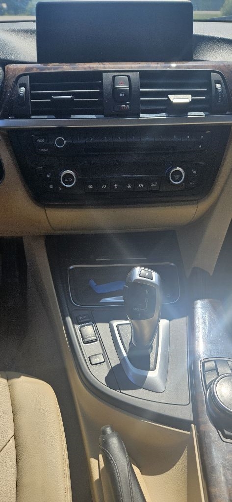 BMW 3-Series 328i xDrive Sedan 2014