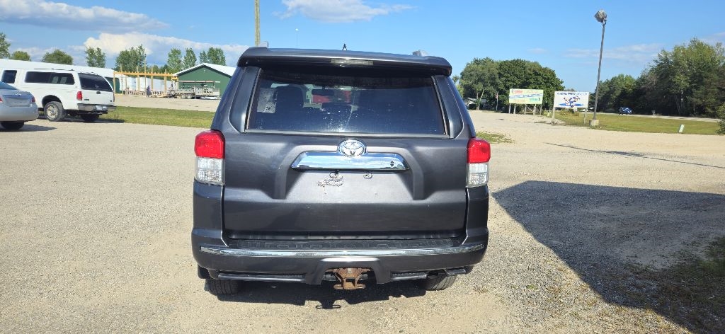 Toyota 4Runner SR5 4WD 2011